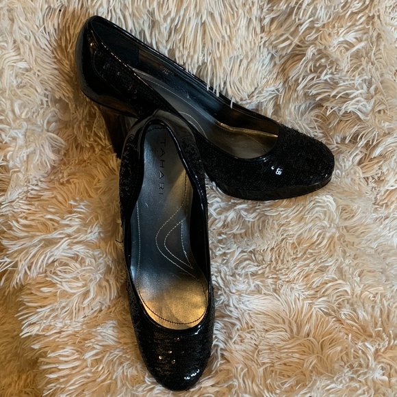 Gently Worn Tahari Cheryl Classy Sequined Heels - Picture 3 of 4